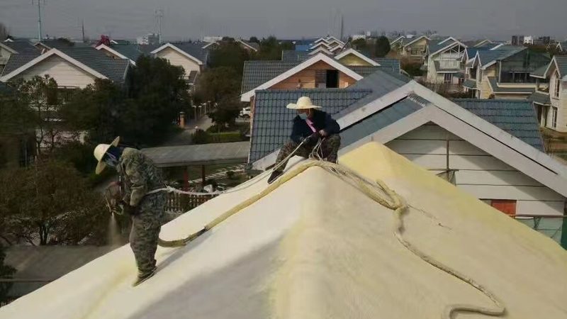 外墙防水涂料与透明防水胶：如何选择更适合的材料**